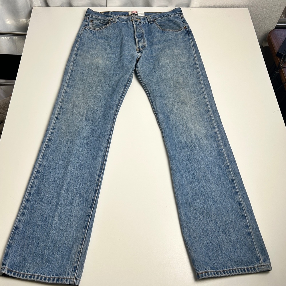 Vintage Levis 501 Mens Straight Leg Button Fly Light Wash Cotton Jeans 36x34
